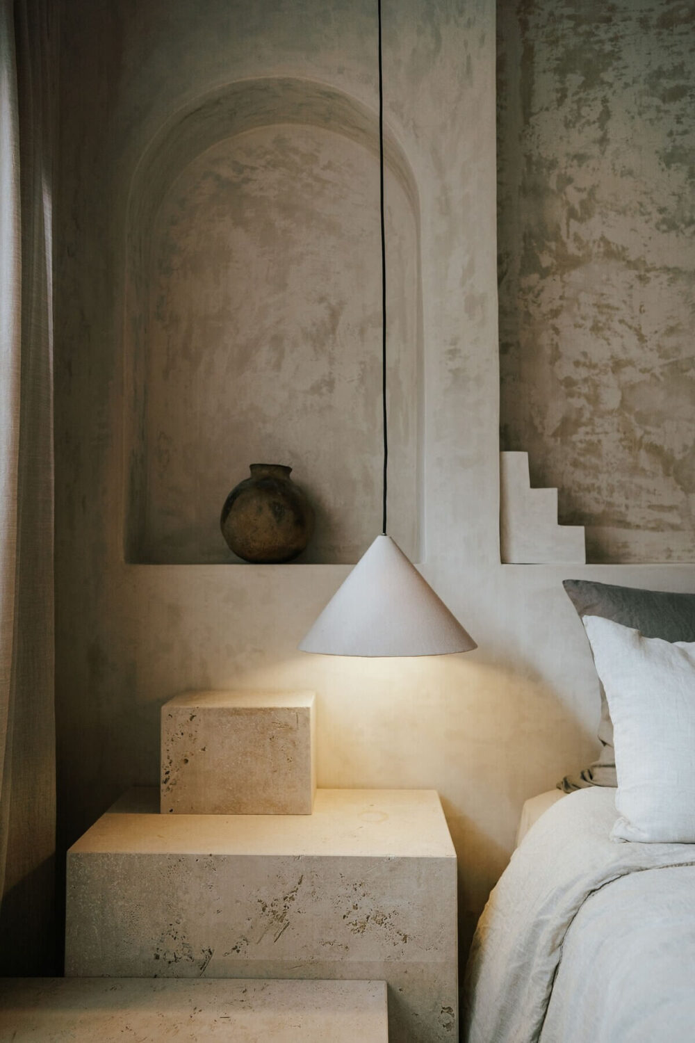 bedroom-detail-sculptural-forms-niche-nightstand-nordroom