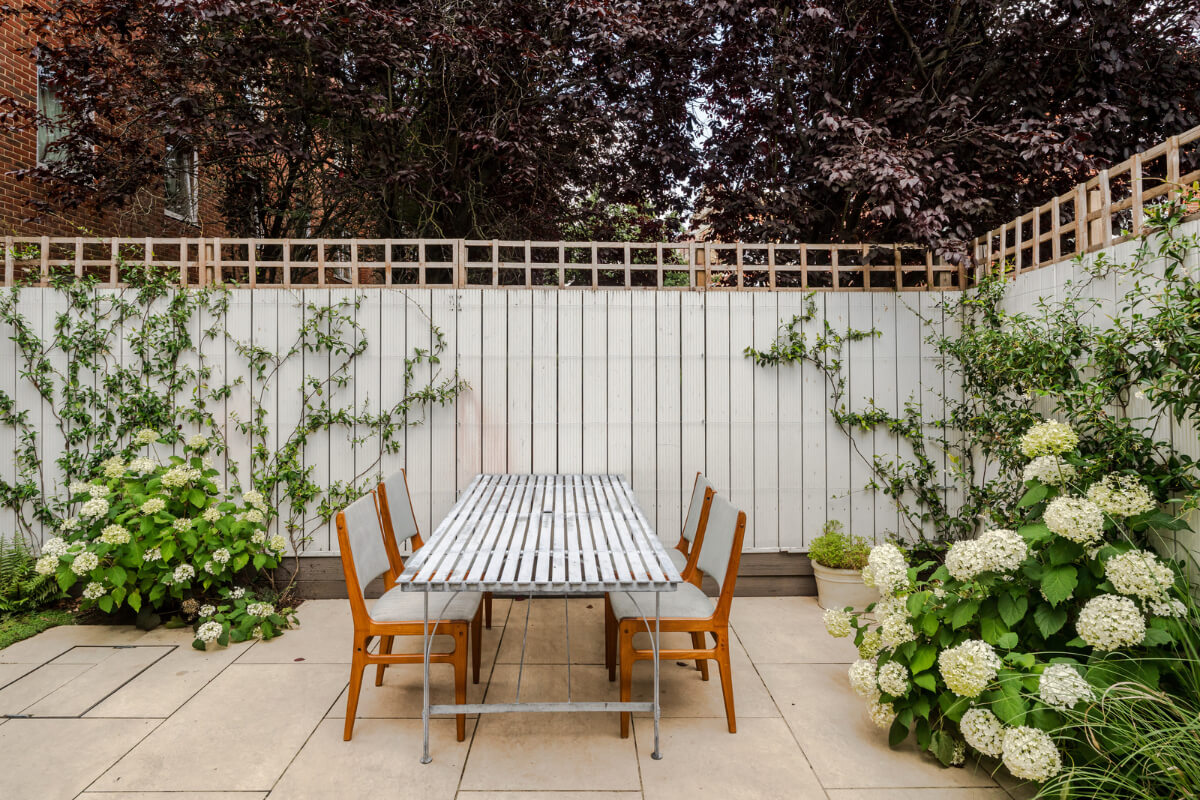 garden table