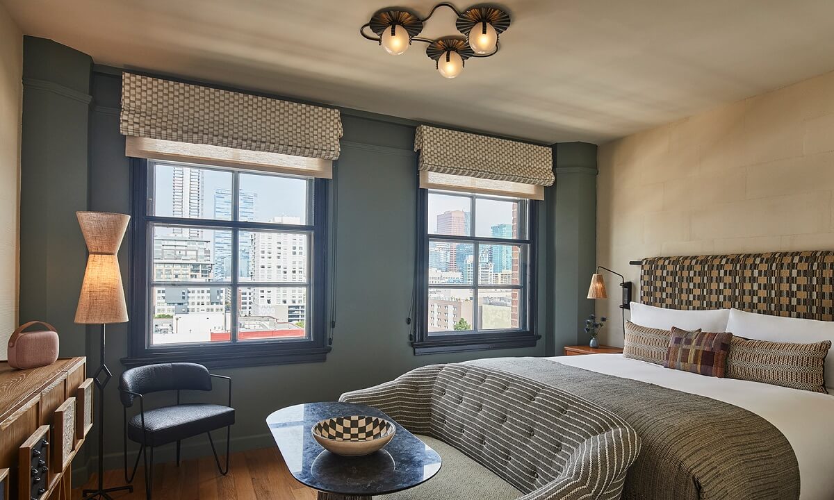 hotel-guestroom-downtown-los-angeles-proper-hotel-nordoom