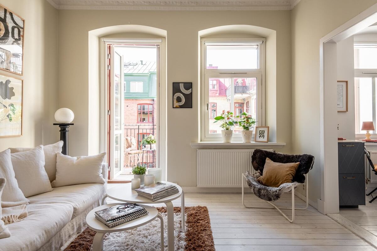 scandi living room with balcoy